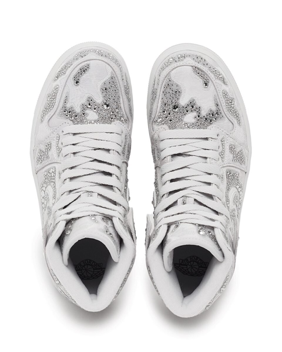 Swarovski x Air Jordan 1 High OG “Vast Grey”