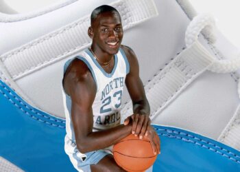 Michael Jordan University Blue Air Jordan 11