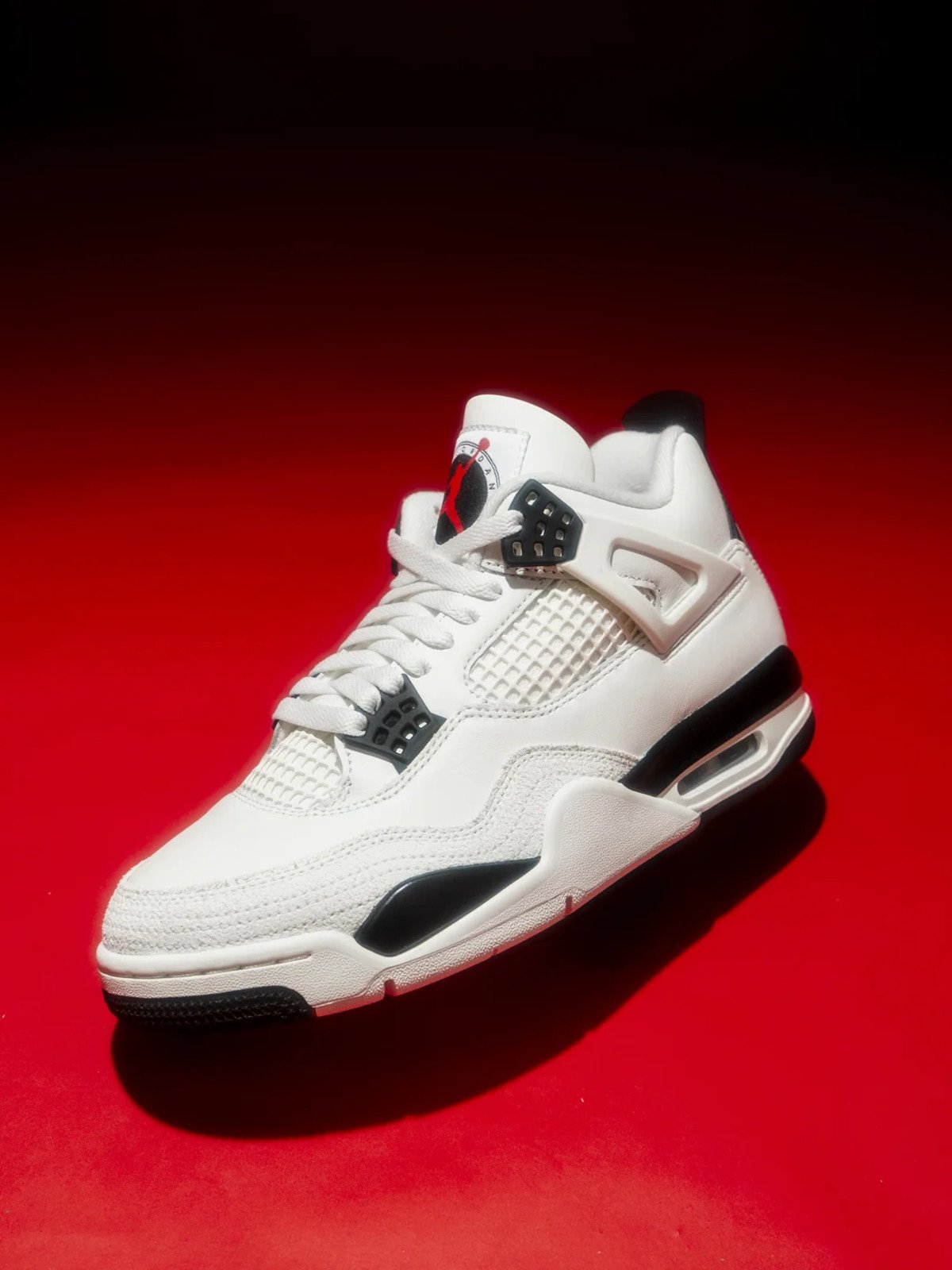 Air Jordan 4 "Flight Club"