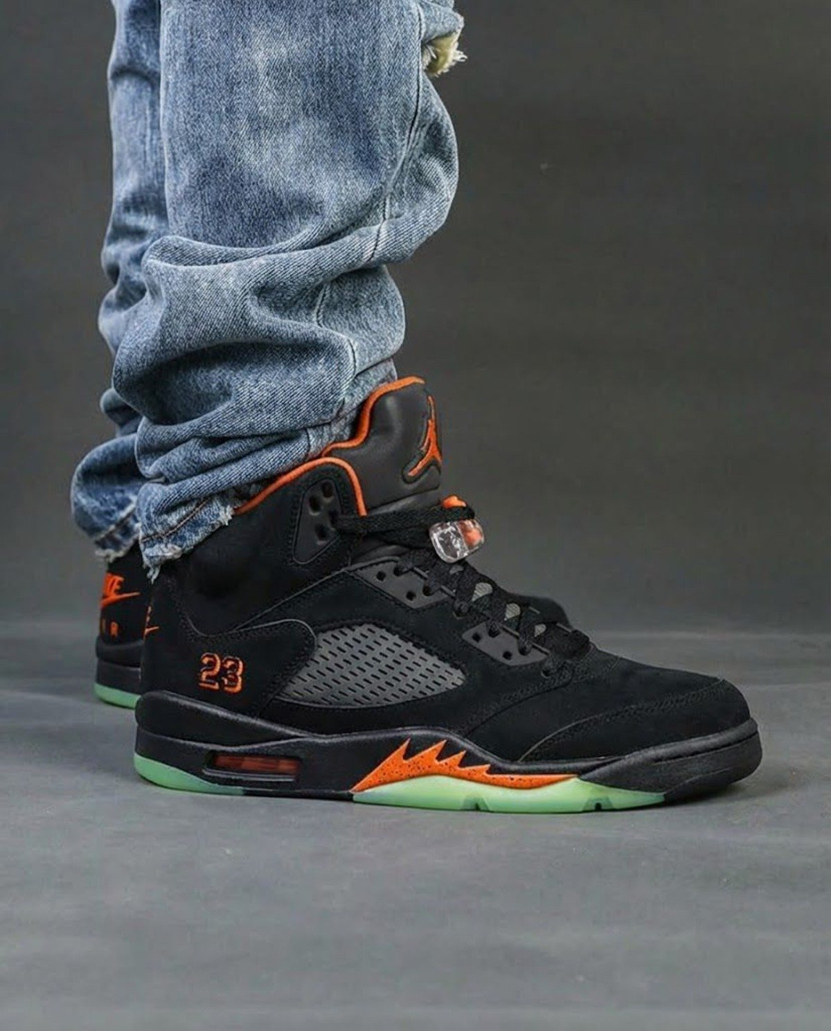 Air Jordan 5 "Halloween"