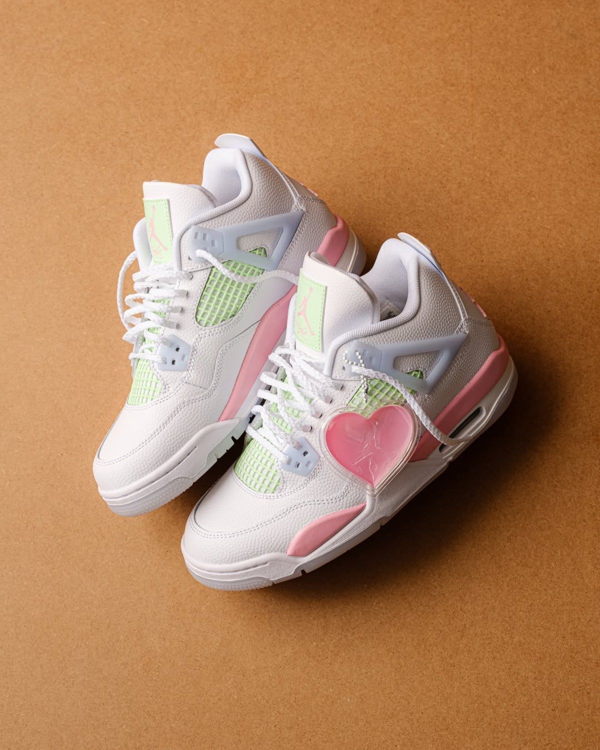 Air Jordan 4 GS "Valentine's Day"