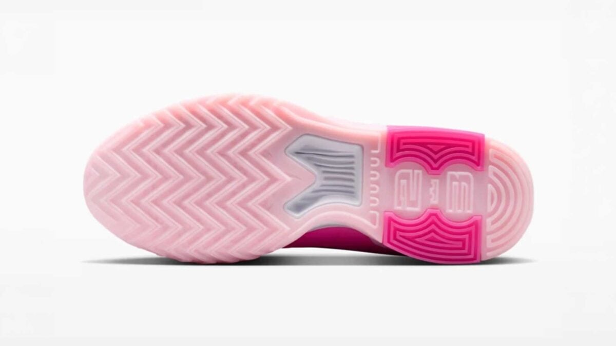 bronny-james-nike-logo-pink-nike-lebron-witness-9