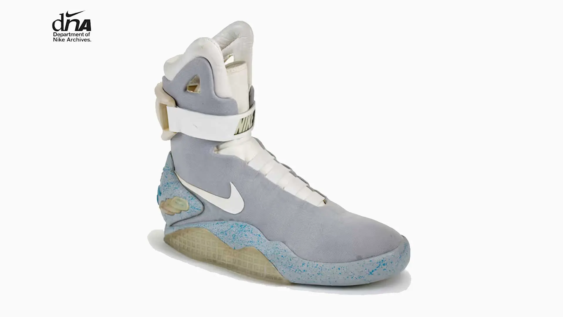 nike-air-mag-2011-back-to-the-future
